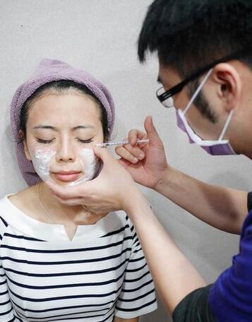 注射瘦臉祛除魚尾紋果圖