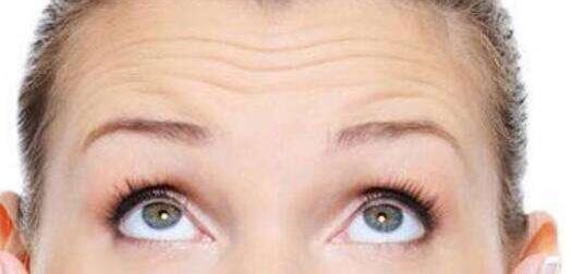 抬頭紋產(chǎn)生的3個(gè)緣故