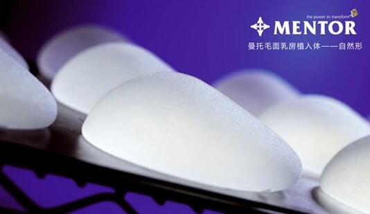 打豐胸針和假體哪個好